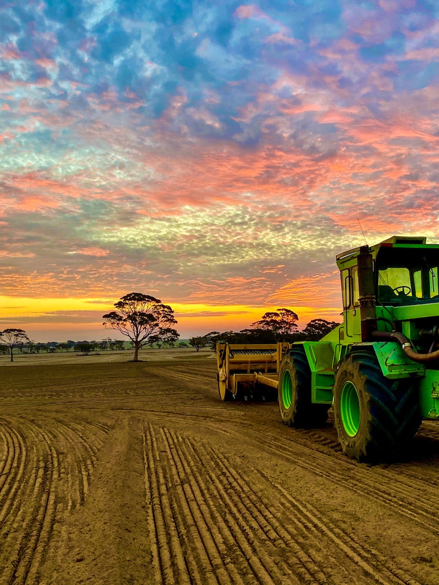 ‘Grubby thing to attain’: WA police investigate after practically $50,000 value of fertiliser stolen from farmer