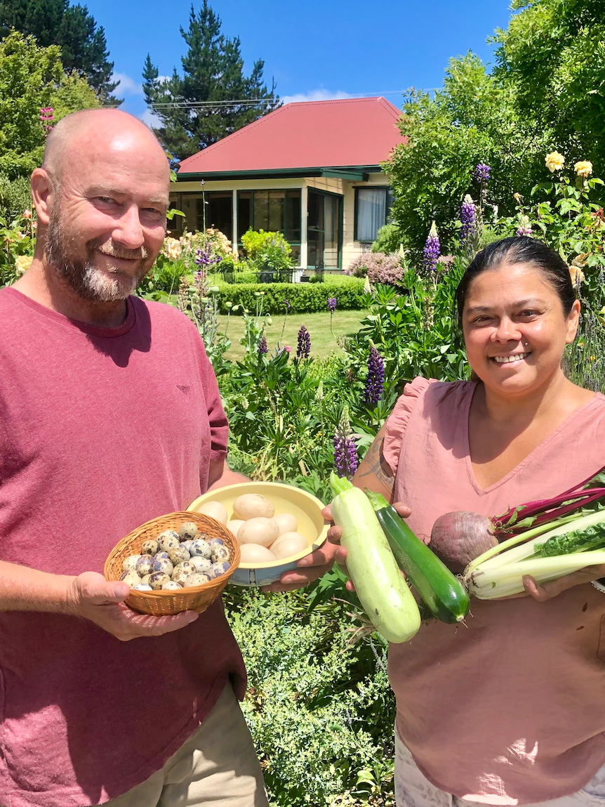 Beachside to geographical region: Couple swap surf, sand for Tasmanian homestay