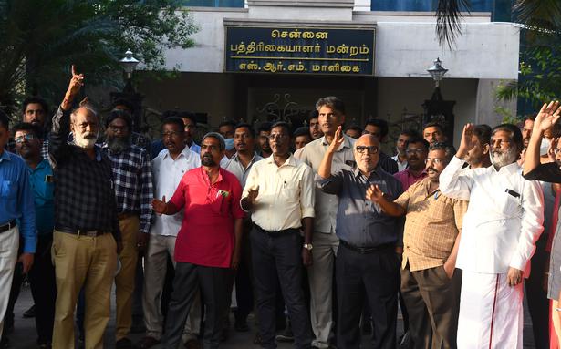 Journalists convey FIR against Tamil bi-weekly, others