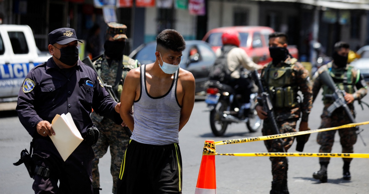 Stress to make arrests as El Salvador extends gang crackdown