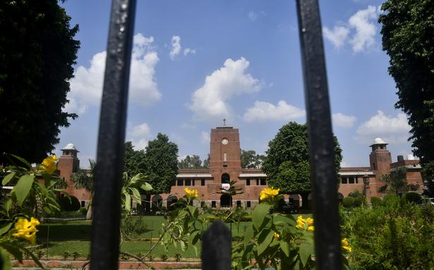 DU asks St. Stephen’s to withdraw faculty prospectus