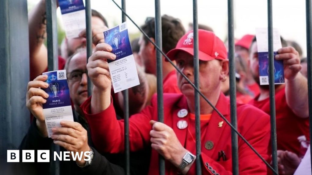 Handiest English fans posed issues