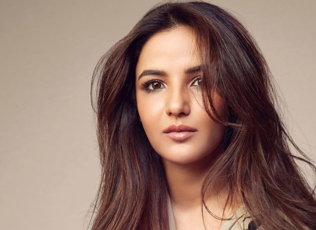 Jasmin Bhasin to glean her Bollywood debut in a Mahesh Bhatt film; will start shoot in July