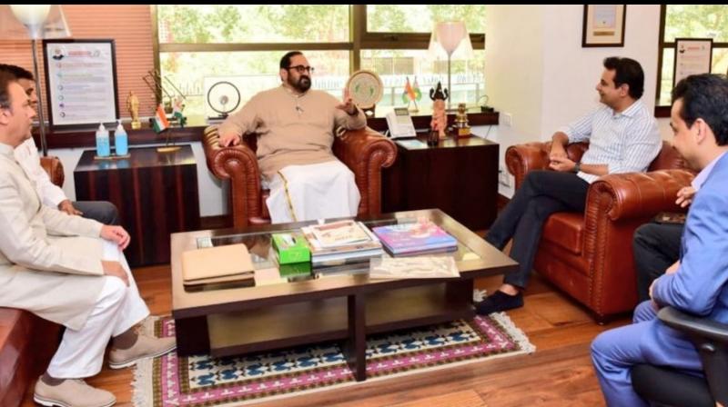 KTR meets union IT minister, seeks extra funds, initiatives to TS