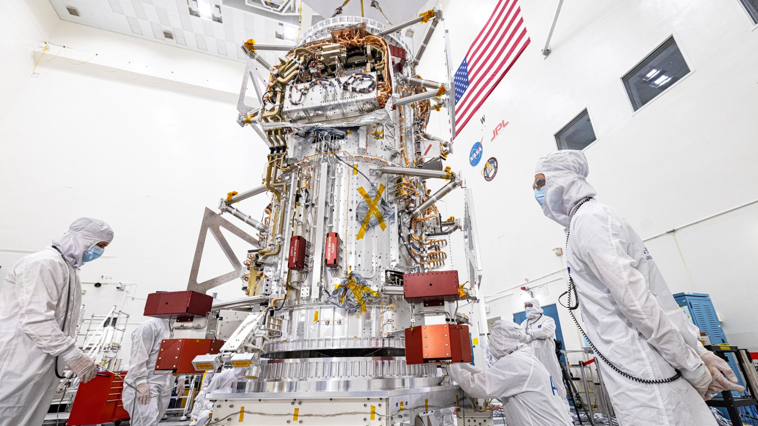 NASA’s Europa Clipper spacecraft takes gigantic step toward 2024 starting up