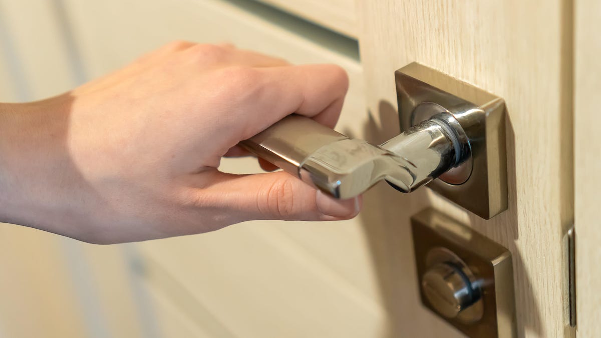 When Your Landlord Can Legally Enter Your Condominium (and When They Can’t)