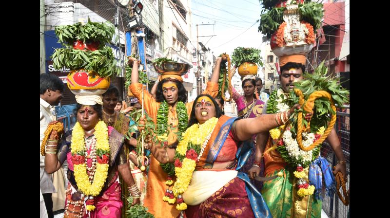 With pandemic on ebb, direct gears up for immense Bonalu