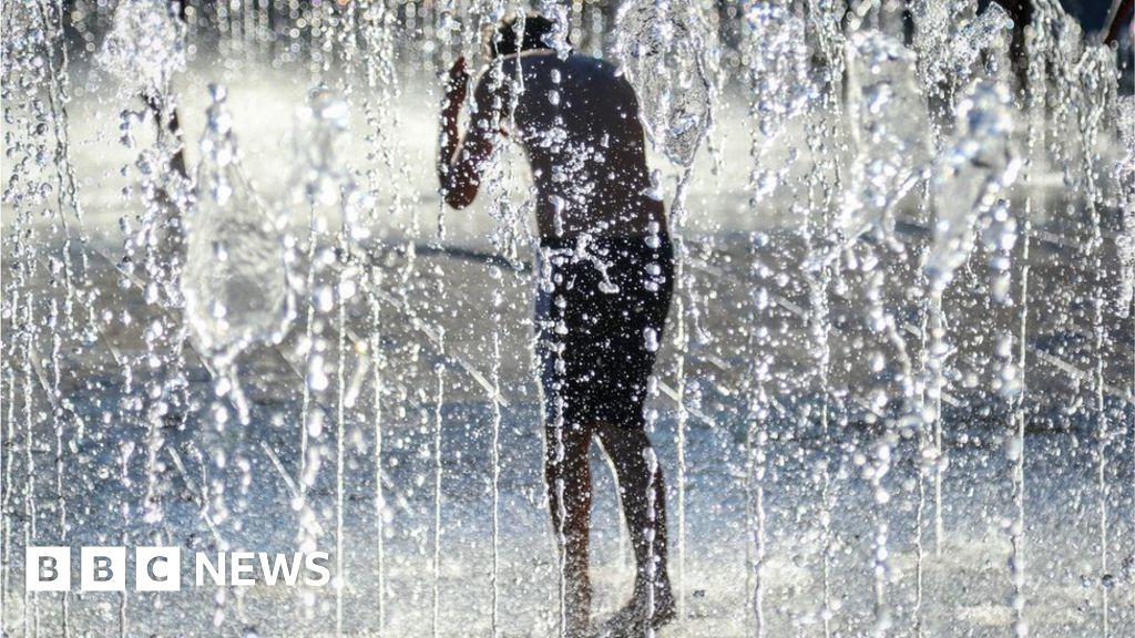 Is the UK getting hotter, and what causes heatwaves?