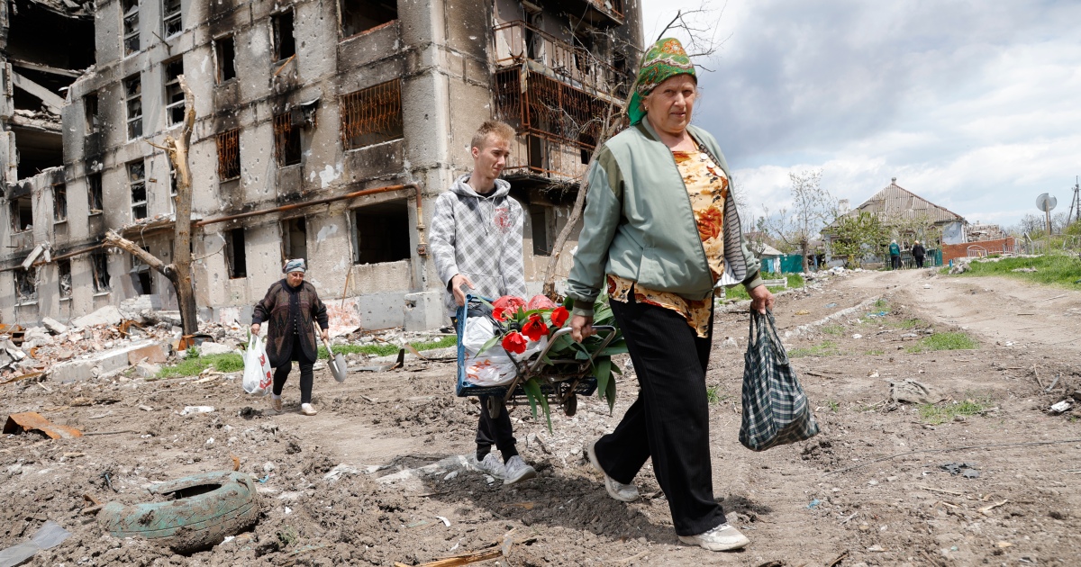 Russia-Ukraine reside data: ‘Contaminated violations’ in Mariupol, UN says