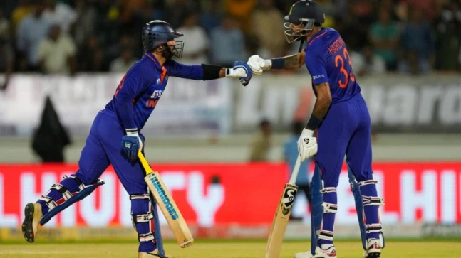 Hardik Pandya hails Dinesh Karthik after Rajkot heroics: You are an inspiration to all americans