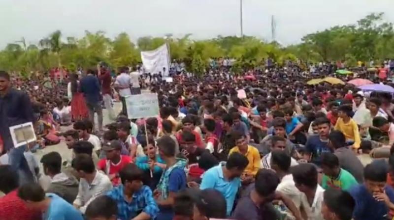 Agitating IIIT-Basar students seek data from KCR to be in contact over with campus