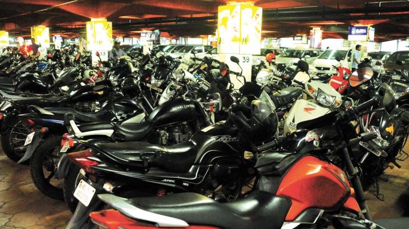 HC components notices to TS on illegal parking charges