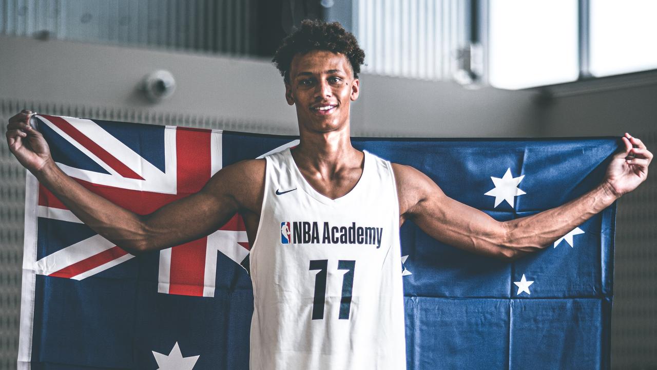 Right here’s Australia’s subsequent NBA celebrity… one ‘point of distinction’ has him flying up draft boards – Fox Sports activities