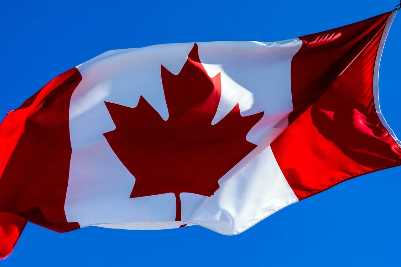 The answer to turn out to be a Canadian citizen whilst you happen to’re an American