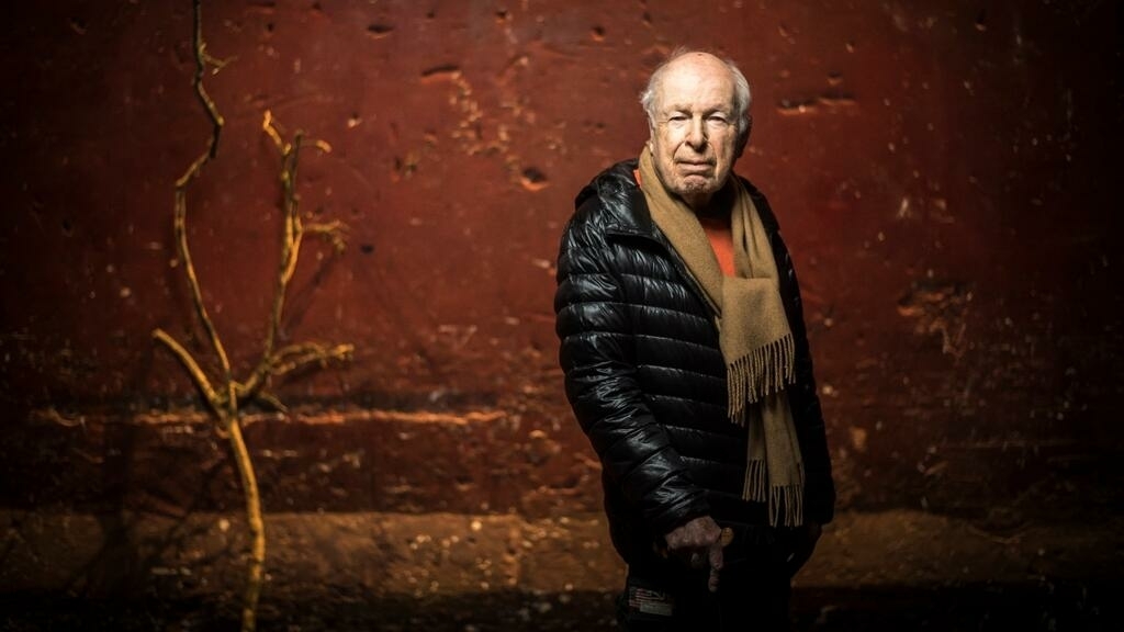 Peter Brook, Paris-primarily primarily based mostly British theatre visionary, dies at 97