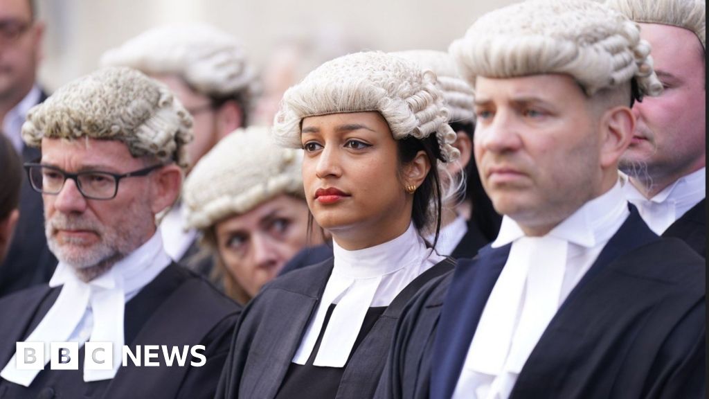 Courts ‘in limbo’ as barristers strike for second week