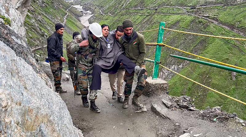 84 Andhra Pradesh pilgrims to Amarnath safe, two untraced yet