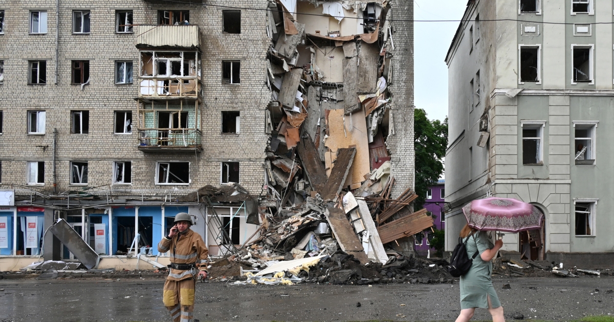 Leader of Russian-occupied Ukrainian metropolis killed by automobile bomb