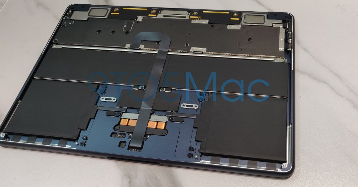 Authentic: M2 MacBook Air internals revealed in hands-on photos of redesigned pocket book