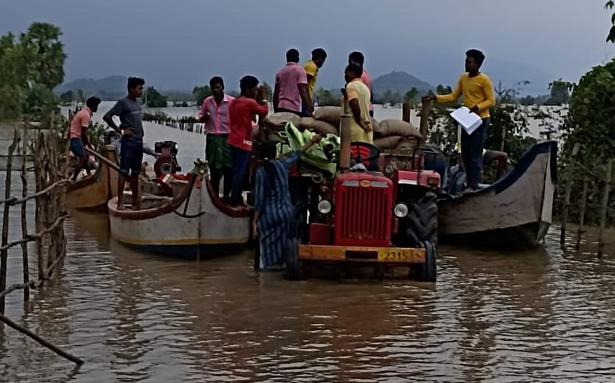 Andhra Pradesh on alert as water rises in Godavari