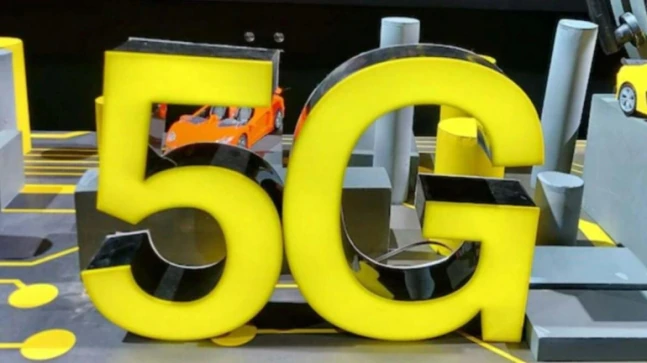 Bids exceed Rs 1.45 lakh crore on Day 1 of 5G spectrum auction