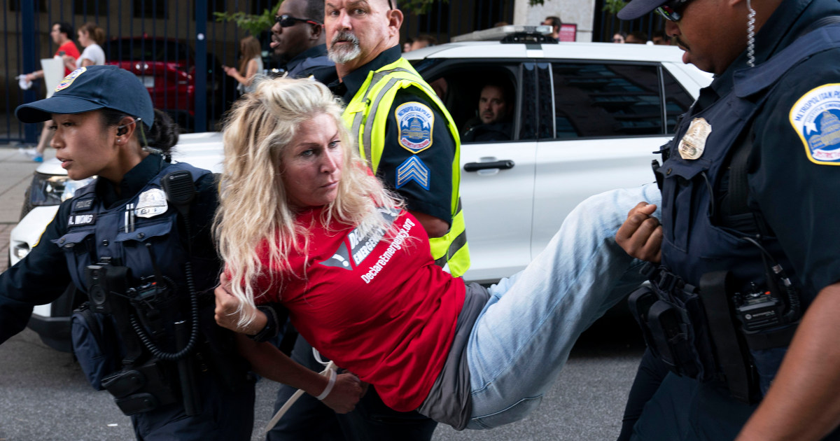 Climate protesters arrested open air annual Congressional Baseball Game