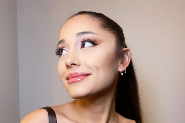 Ariana Grande’s ‘archless’ eyebrows point to she’s slowly morphing to Audrey Hepburn