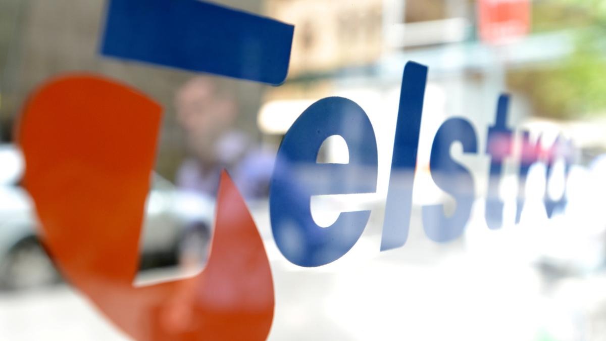 Telstra launches recent bundle cell plans