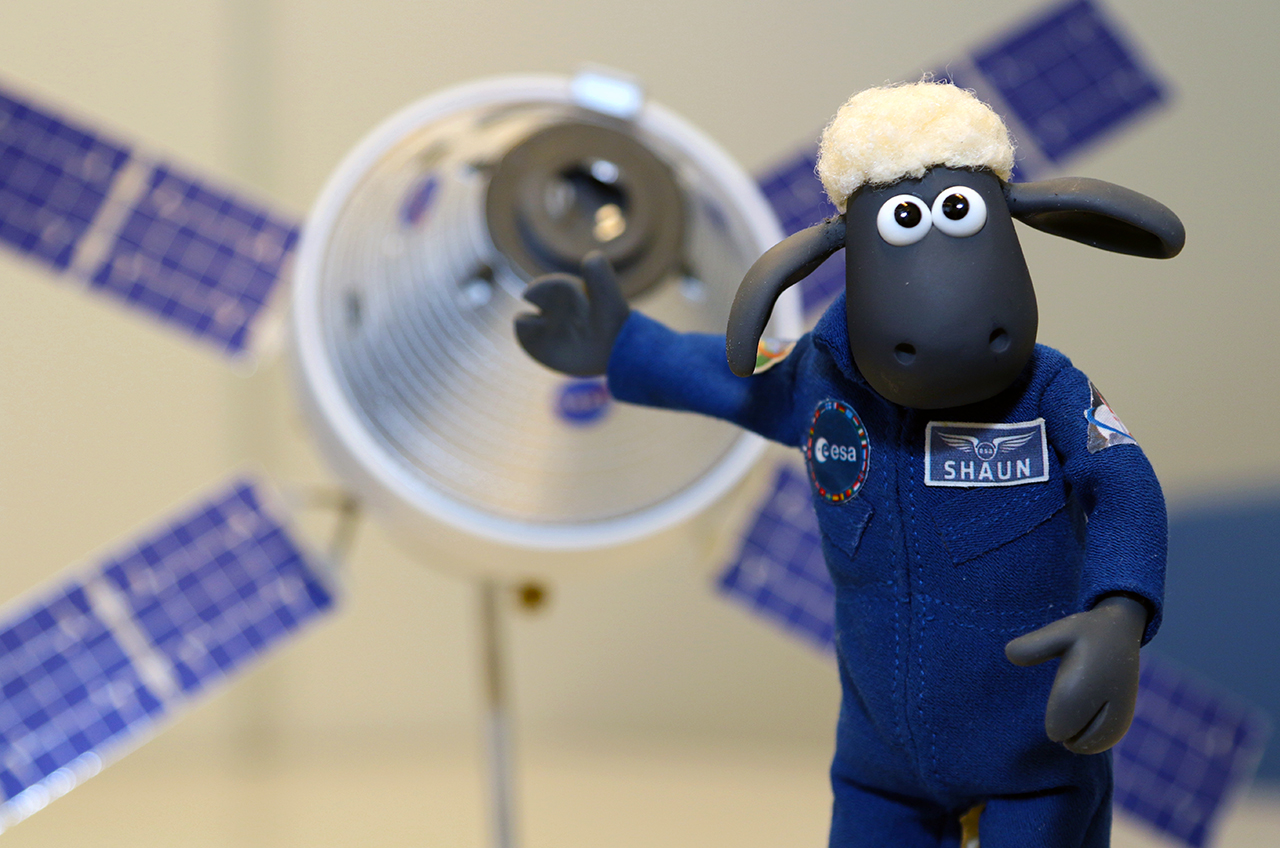 European Home Agency recruits Shaun (the sheep) for Artemis 1 moon mission