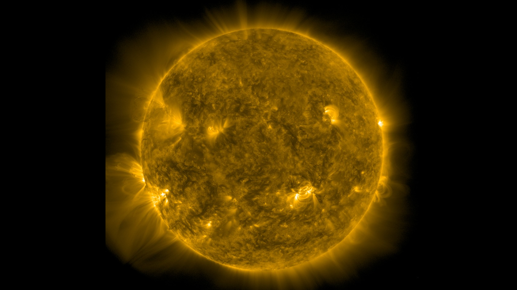 Immense, potentially disruptive sunspot will swing round to face Earth this weekend