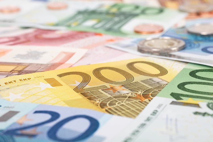 EUR/USD fails to recuperate 1.0200, looks susceptible as dollar stays firm