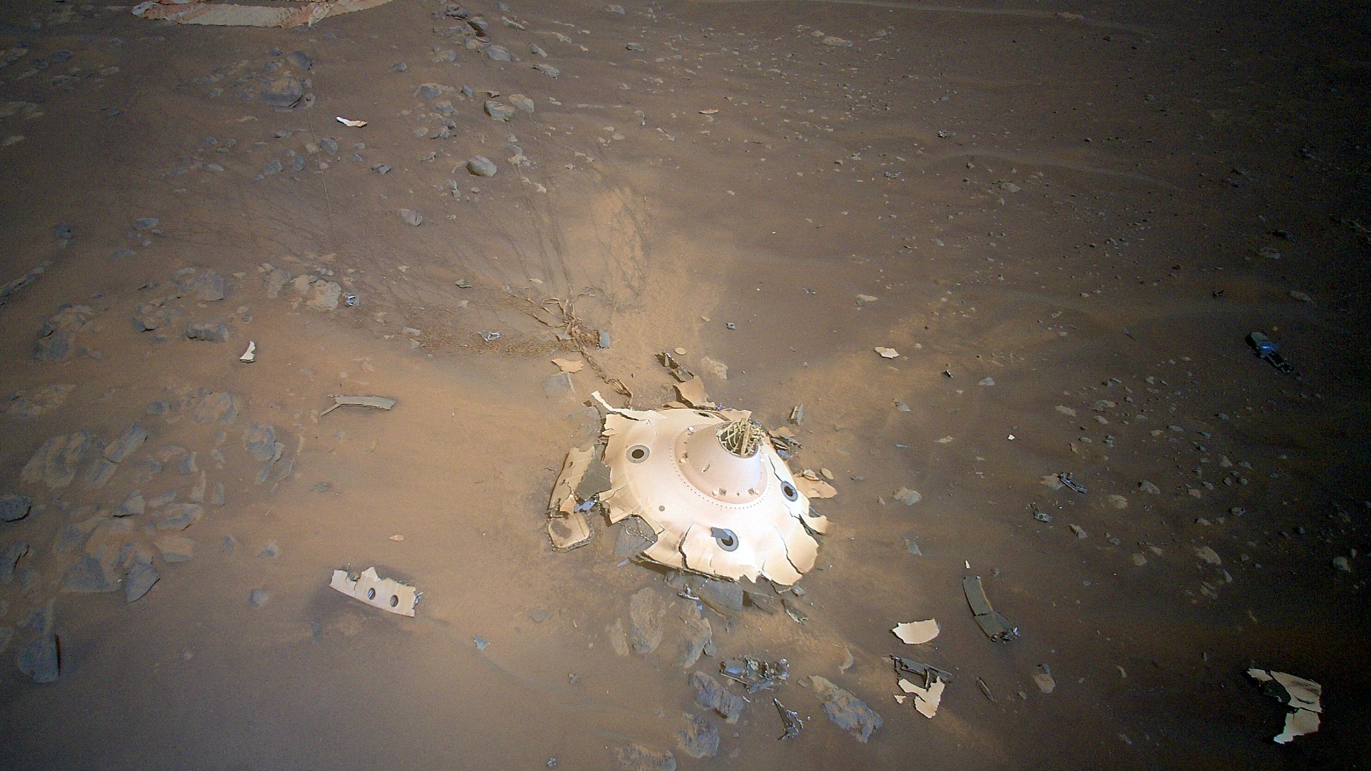 Perseverance Mars rover photos its possess landing debris