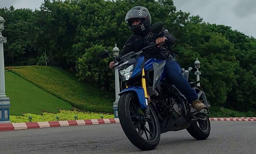 Honda CB300F First Impressions: Has The Play-It-Valid Scheme Paid Off?