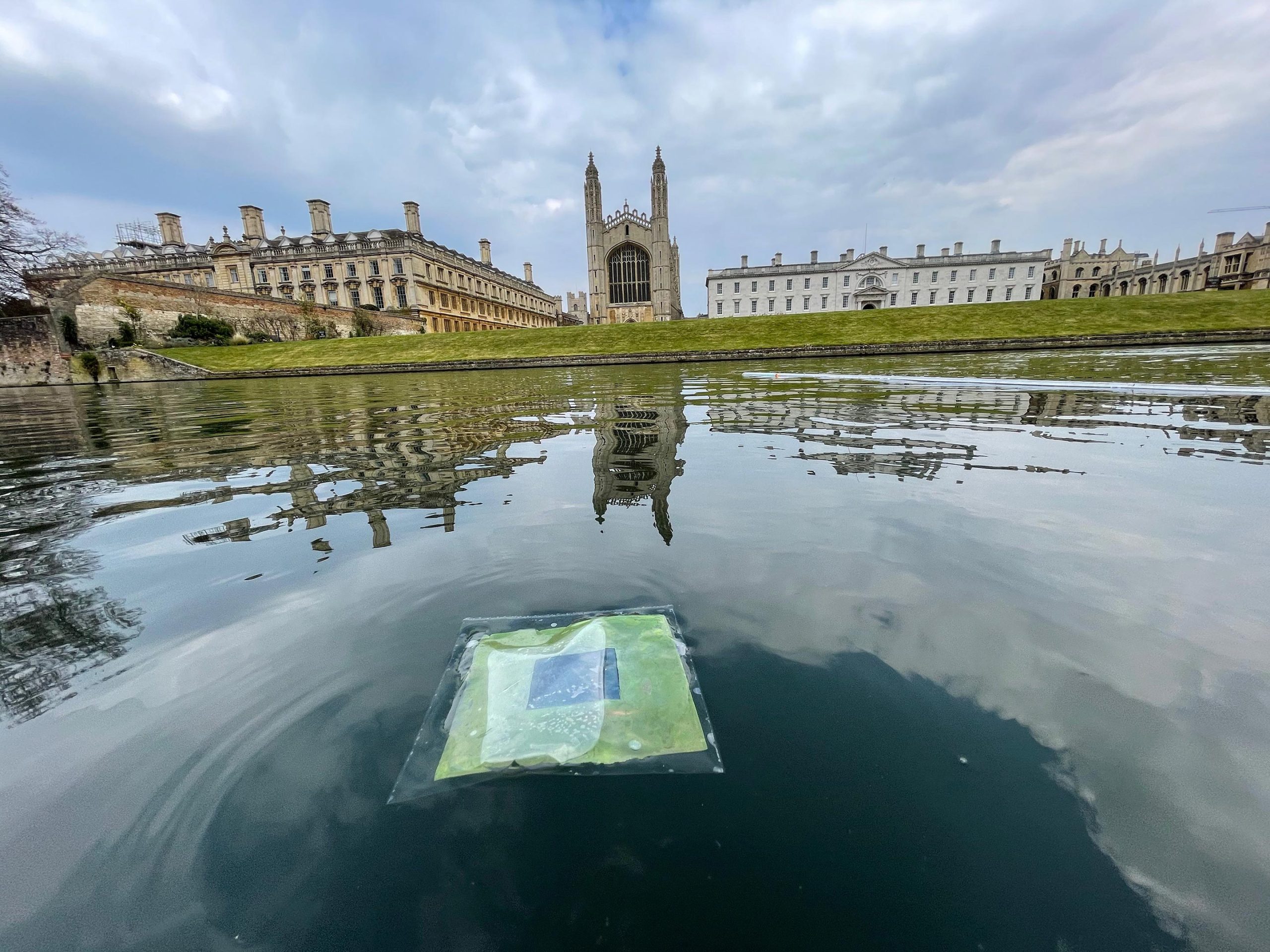 Floating “Artificial Leaves” Generate Natty Fuels From Daylight hours and Water