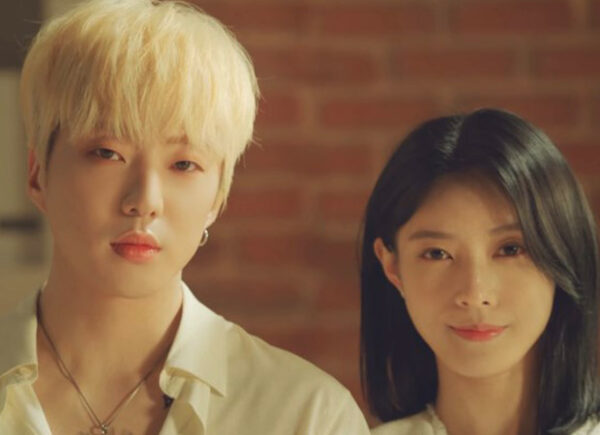 K-pop crew WINNER member Kang Seung Yoon and actress Moon Ji Hyo swept ...