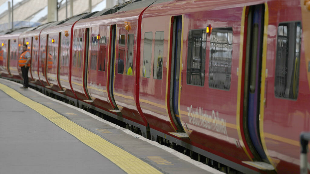 Rail workers stage most smartly-liked strike in UK as inflation hits four-decade high