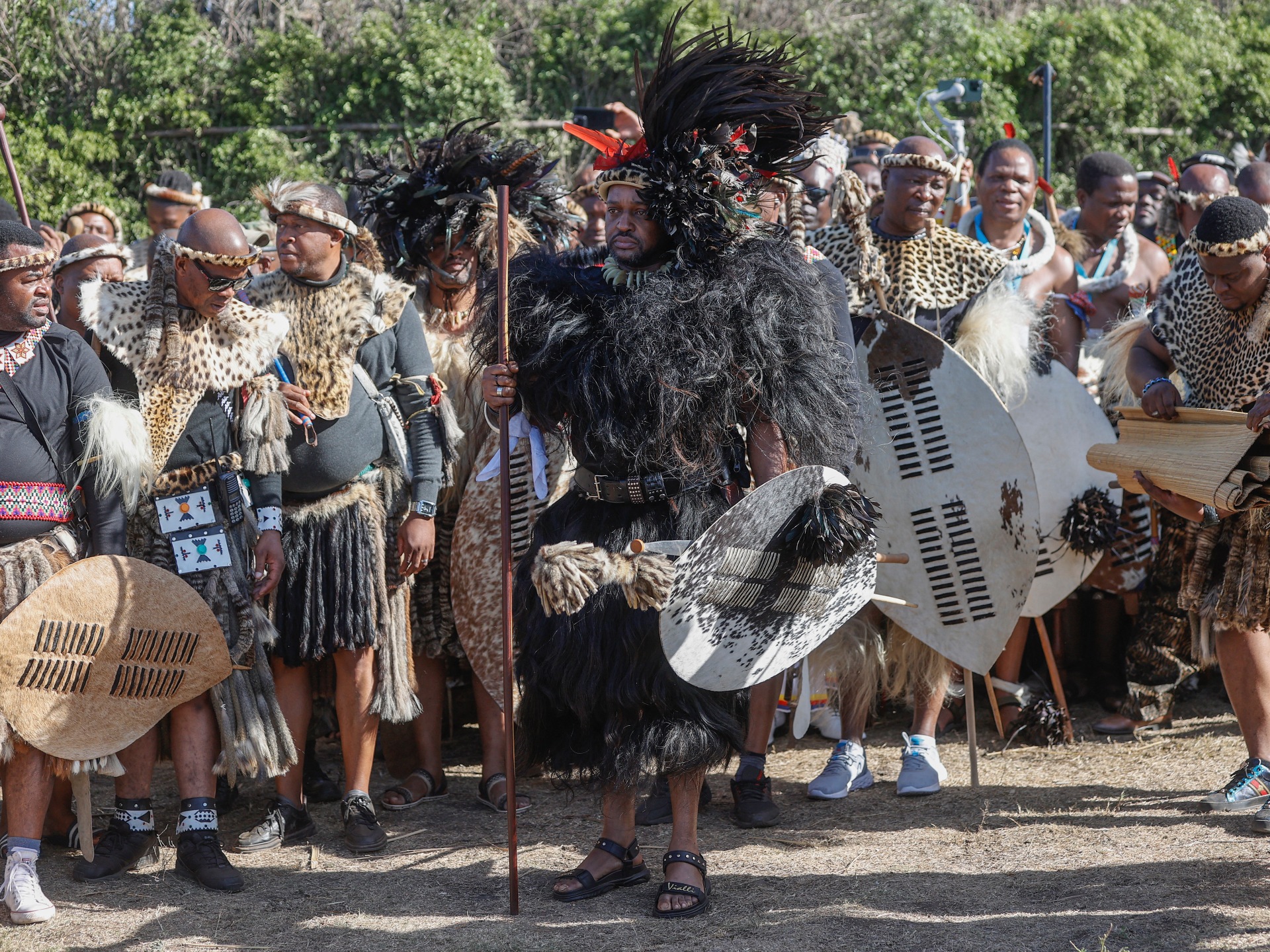 Thousands pick to fete South Africa’s novel Zulu king