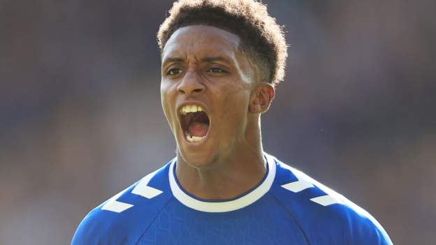 Everton 1-1 Nottingham Woodland: Demarai Grey salvages Toffees level