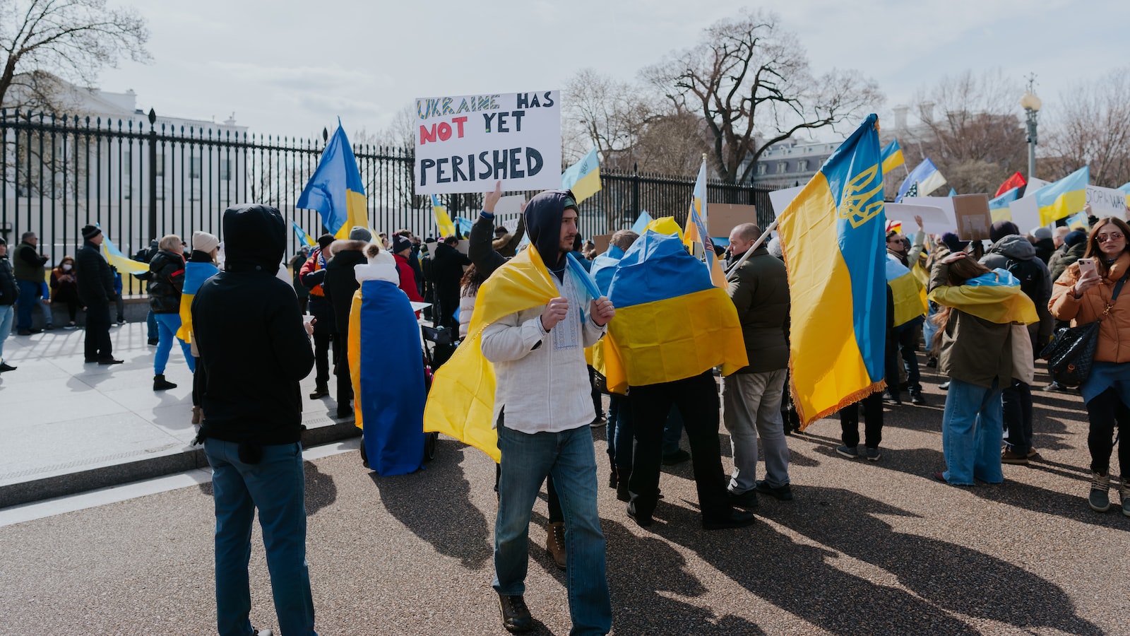 Many killed in Russian attack on Ukraine train station: Zelenskyy