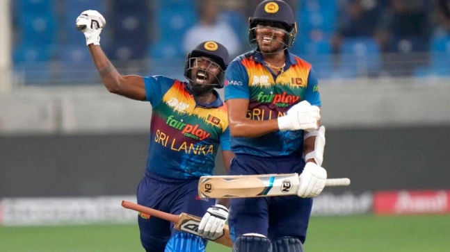 Sri Lanka cricketer Chamika Karunaratne trolls Bangladesh with naagin dance after making to Asia Cup Super 4