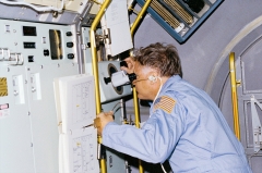 Don Lind, shuttle bus astronaut whose moon objective was canceled, passes away at 92