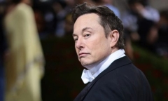 Elon Musk Slams Amazon’s ‘Rings Of Power’, Neil Gaiman Claps Back