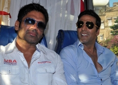 Akshay Kumar reacts to Suniel Shetty’s birthday desire; fans believe it is a subtle tip about Hera Pheri 3