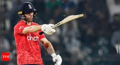 Swashbuckling Salt enlivens England’s series-levelling win