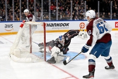 Avalanche Top Blue Jackets 5-1 to Sweep Finland Series