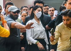 Cash laundering case: Delhi court extends Jacqueline Fernandez’s interim bail to November 15