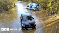 UK weather condition: Rain cautions as flooding strikes roadways and rail