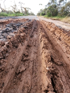 ‘Major’ transportation path for grain, fruit, veg closes as roadway relies on ‘slop’