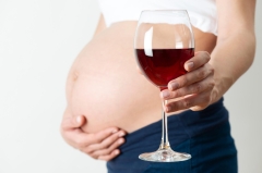 Consuming Even Low Amounts of Alcohol During Pregnancy Changes Baby’s Brain Structure