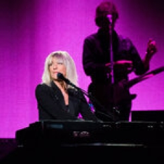 Christine McVie, Hitmaker for Fleetwood Mac, Is Dead at 79